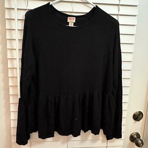 Flowy black long sleeve
